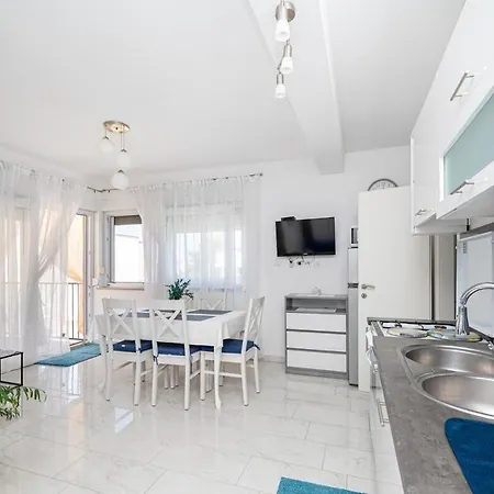 Sanja Apartman *